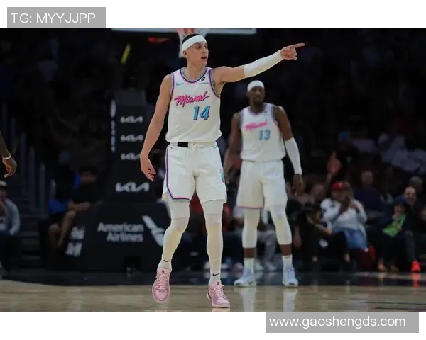 0809赛季热火与魔术激战回顾球迷心中的经典对决再现精彩瞬间