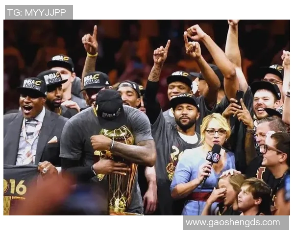 2012年NBA季后赛雷霆与马刺激战回顾：巅峰对决的精彩瞬间与战术分析